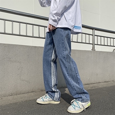 浅蓝色