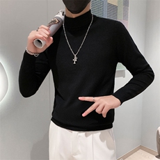黑色