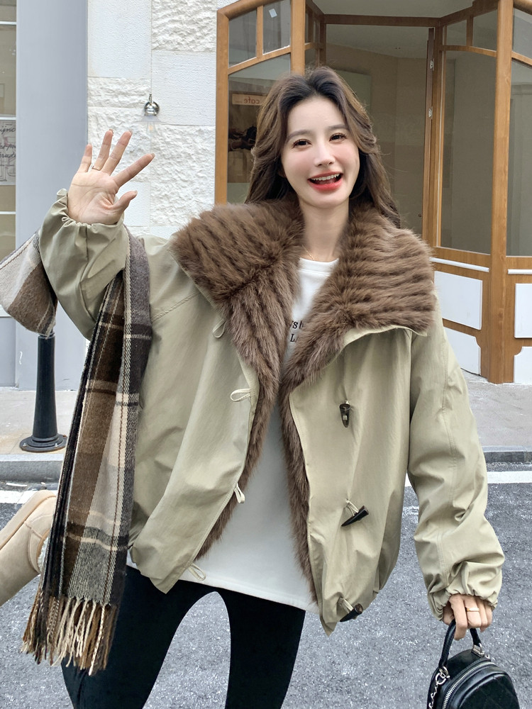 新款！保暖休闲大毛领派克服牛角扣工装外套2C133-6006-P255-K378,女装派克服,2C133