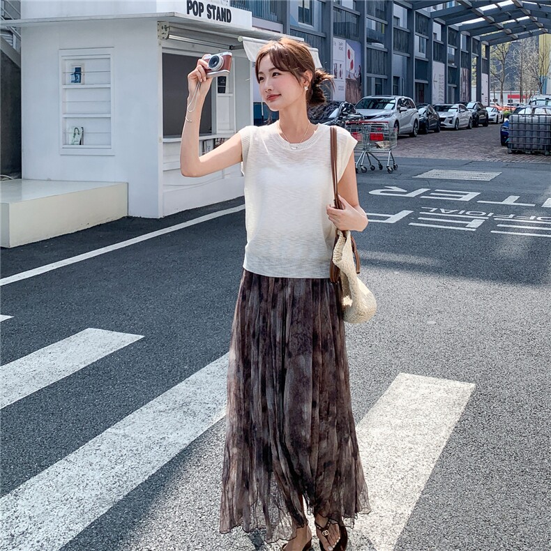 夏新款针织背心+扎染半身裙韩系温柔风气质两件套,女装套装/套裙,维壹