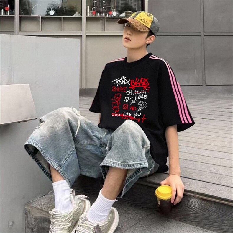 抖音得物品质二开240克宽松纯棉美式潮牌印花三条杠中性风短袖T恤,男装T恤,电商A486