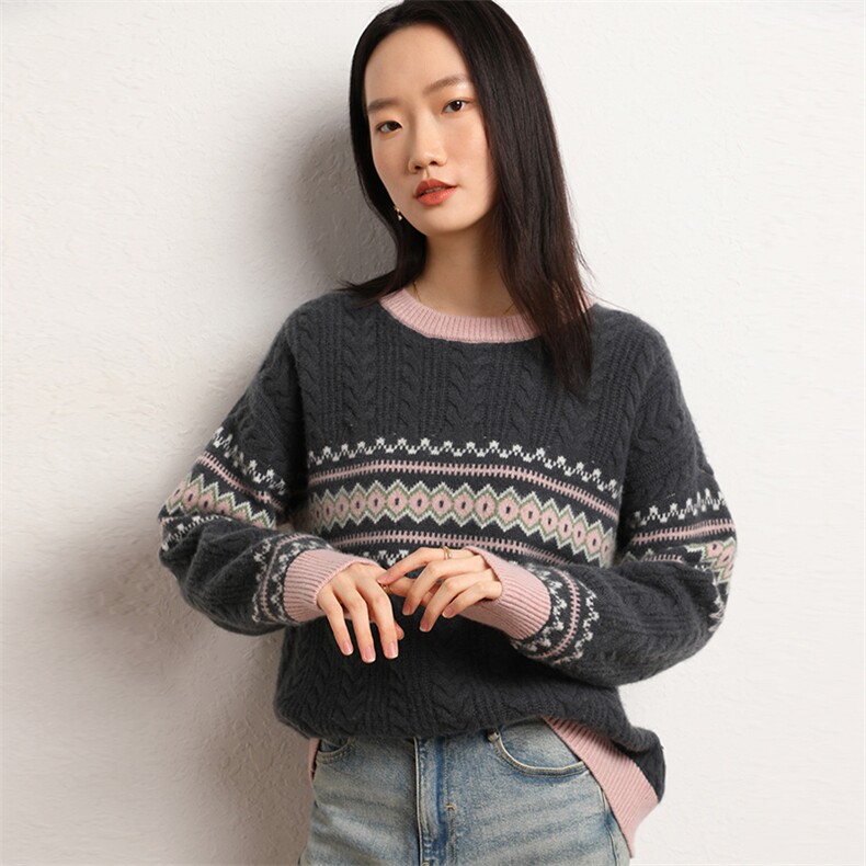 2024秋冬百搭复古提花圆领花园式宽松加厚保暖毛衣女,女装羊绒衫,五色羊羊绒