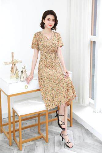 现货小碎花连衣裙，女装连衣裙，欧雅斯丹·尔