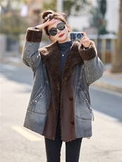 现货2025冬装新款简约时尚中长款大翻领毛绒拼接领口羽绒服，女装羽绒服，沁沁公主