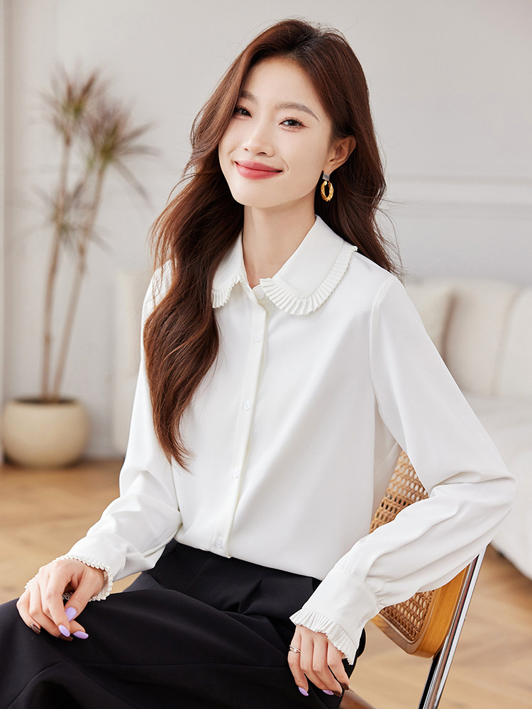 白色娃娃领内搭短款衬衫女秋季设计感小众小个子长袖衬衣女款上衣，女装衬衫，梦白服饰厂