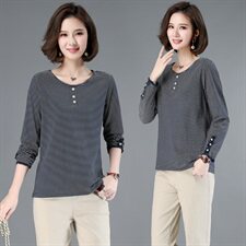 T恤纯色自然舒适宽松潮流时尚，女装T恤，小林双子