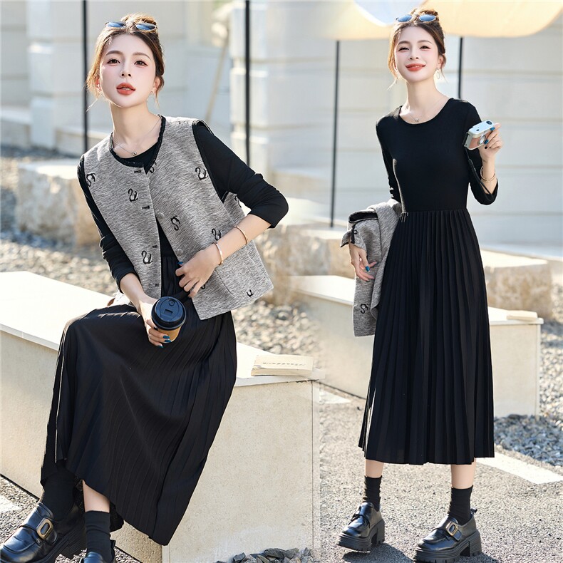 2026年春季新款提花马甲针织百褶连衣裙两件套套装，女装套装/套裙，奕薇雅