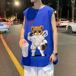 粉红色