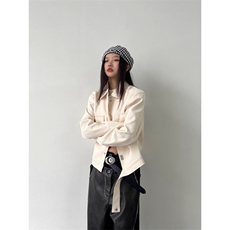 春秋休闲宽松慵懒小众设计感金属钮扣装饰大口袋短款夹克外套女，男装夹克，星座506A