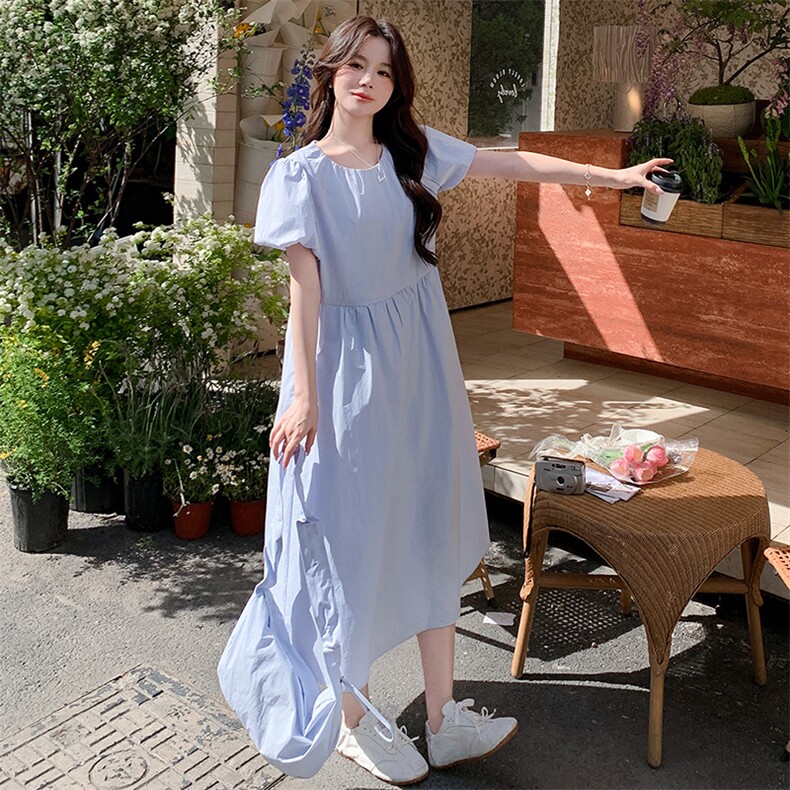 蓝色绝美漂亮泡泡袖连衣裙女2025年夏季新款法式温柔甜美收腰长裙图片