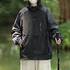 黑色