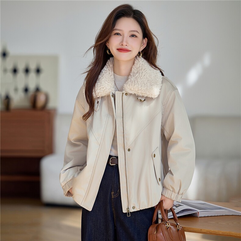 现货。2025冬新款休闲派克服加绒加厚外套女显瘦保暖棉衣短款,女装棉衣/棉服,依万里