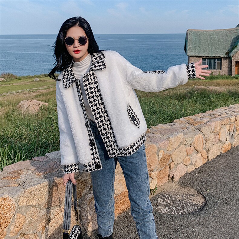 羊羔毛外套2021冬季小个子千鸟格加厚颗粒绒长袖拼接短款大衣，女装皮草，潮品会