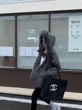 短款菱形格狐狸毛羽绒服 Size：F，女装羽绒服，里奈(1F)