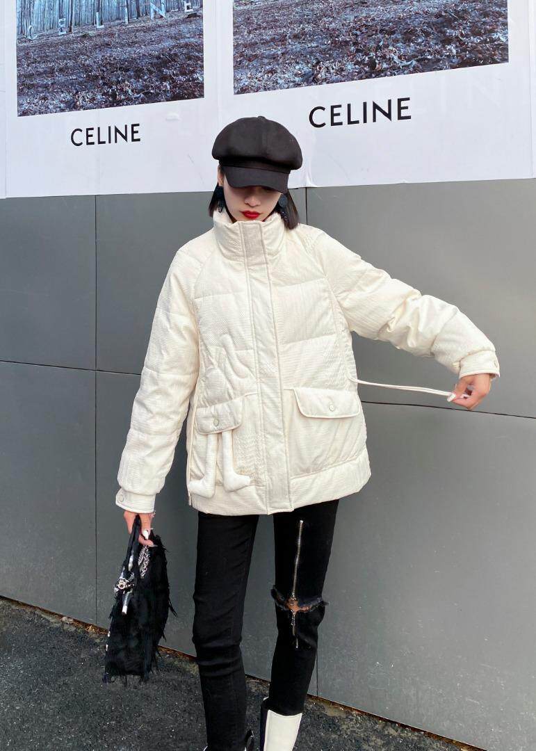 冬款羽绒服，女装羽绒服，主流风格