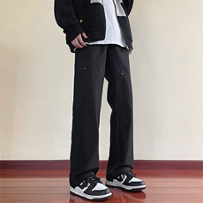 黑色