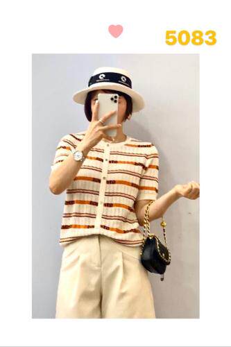 夏季针织短袖，女装，聖仕莲