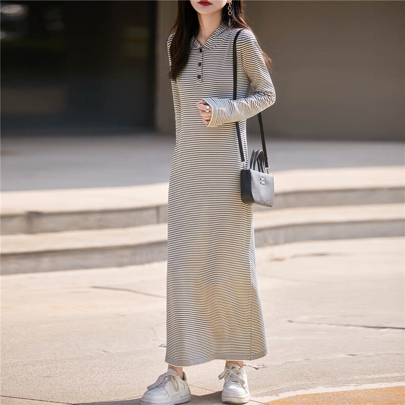 法式条纹长款过膝毛衣裙女2025新款孕妇装连帽高级感针织连衣裙潮,女装连衣裙,绒汀羊绒