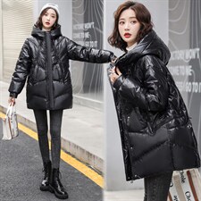 时尚保暖黑色长款羽绒服女冬季必备显瘦外套，女装羽绒服，千千佰惠