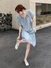 奶黄色泡泡袖设计感连衣裙女夏季法式漂亮绝美气质慵懒风荷叶边裙，女装连衣裙，霓裳依族