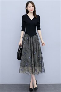 现货2022春秋季新款收腰显瘦法式针织拼接网纱打底连衣裙女图片