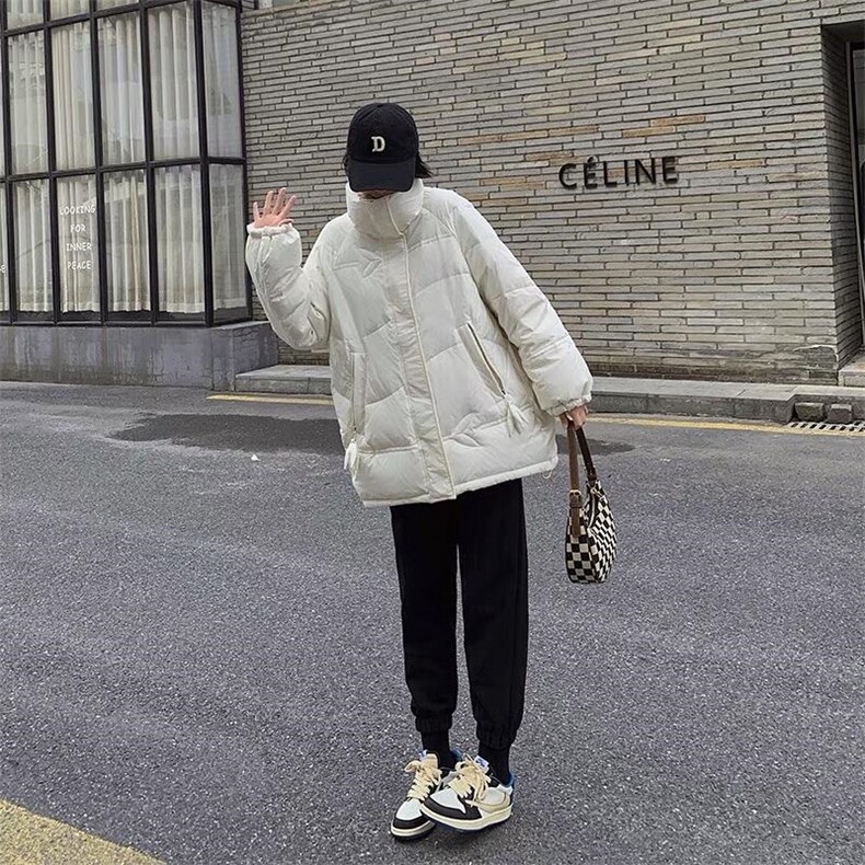 小辣椒羽绒服，女装羽绒服，一点点