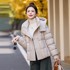 现货90绒欧货显瘦短款羽绒服女2024冬季新款连帽小个子白鸭绒外套，商品下架区，然然