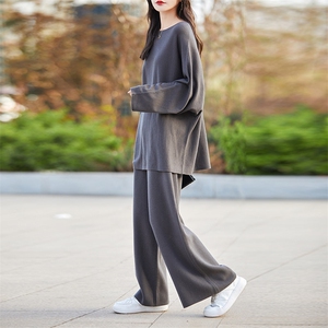 时尚宽松显瘦羊毛衫套装女秋冬季新款圆领长袖毛衣阔腿裤两件套图片