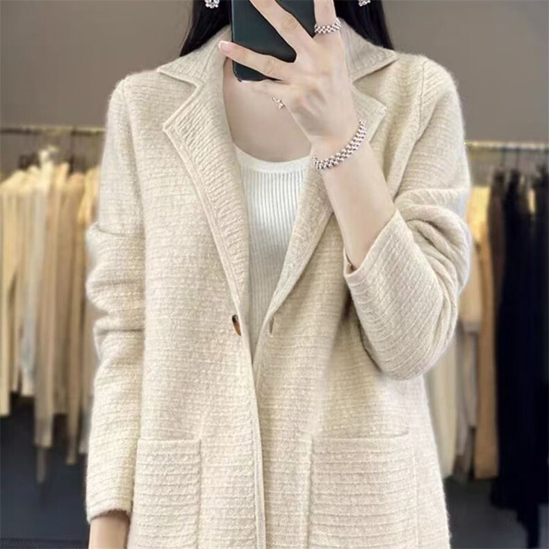 秋冬新款中长款100%纯羊毛针织开衫女V领带兜毛衣宽松羊绒衫外套图片