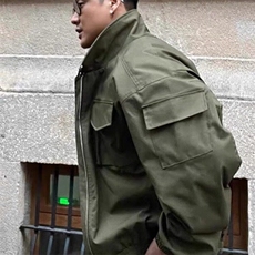 军绿色轻骑兵夹克外套男春秋款工装美式飞行服短款廓形立领棒球服，男装夹克，星座506A