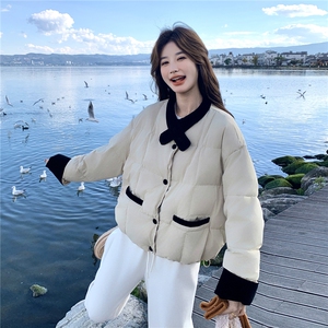 韩版撞色拼接羽绒服女短款冬季新款宽松显瘦面包服白鸭绒保暖外套图片