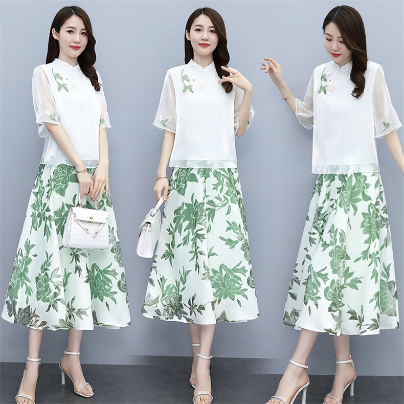 现货夏季新款时尚优雅气质复古领口绣花两件套装裙，女装套装/套裙，然然