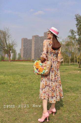 连衣裙，女装连衣裙，东方明珠