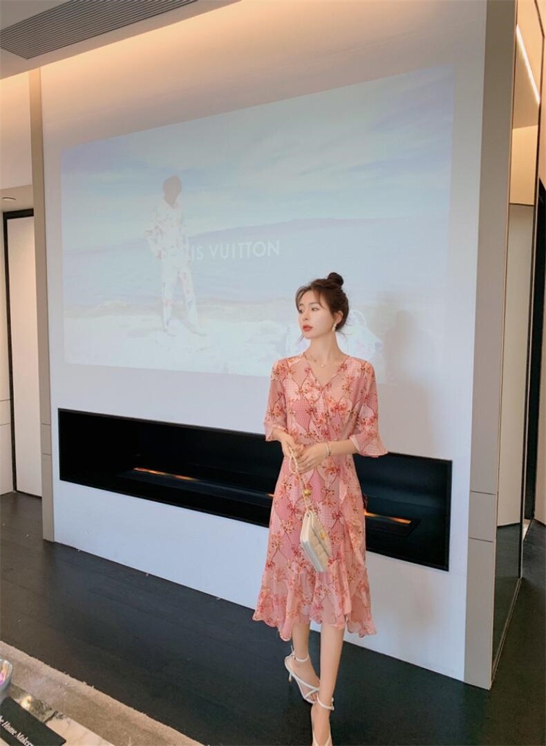 现货夏季新款连衣裙，女装连衣裙，早颜