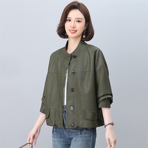 皮外套女春秋2025新款高级感休闲宽松洋气减龄中年妈妈短款皮夹克图片