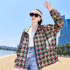 红黑色
