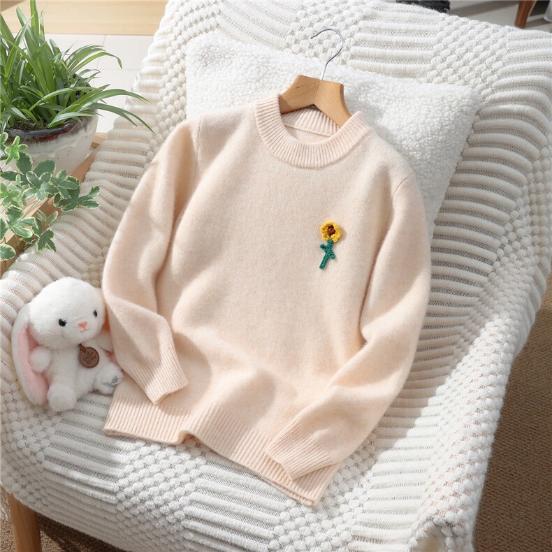 新款百搭双股手工钩花向日葵刺绣，童装儿童羊毛衫，蒙王妃