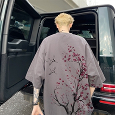 深灰色