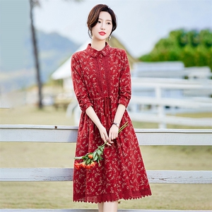 复古小碎花连衣裙女2026春装新款收腰显瘦气质娃娃领纯棉衬衫裙子图片