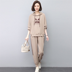 2024年春秋季新款连帽卫衣两件套中老年运动服套装，女装套装/套裙，忆绮罗