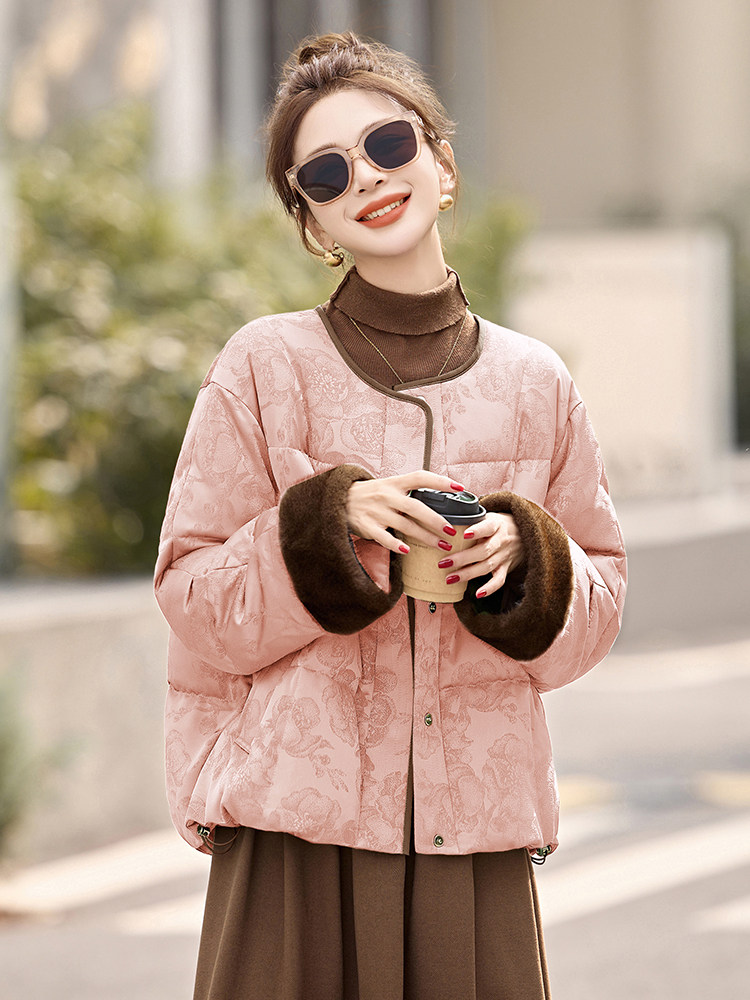 高端设计感立领拼接羽绒服女2024年冬季新款小个子白鸭绒短款,女装羽绒服,美沁