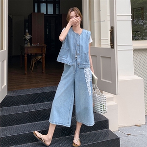 现货牛仔砂洗三件套(送蕾丝丝巾）白T+马甲+阔腿裤 M26 P175 K238图片