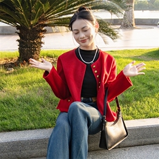 2025冬装新款时尚圆领排扣羊毛呢小香风外套,女装毛呢外套,沫晗依美, 2025冬装新款时尚圆领排扣羊毛呢小香风外套,女装毛呢外套,沫晗依美,