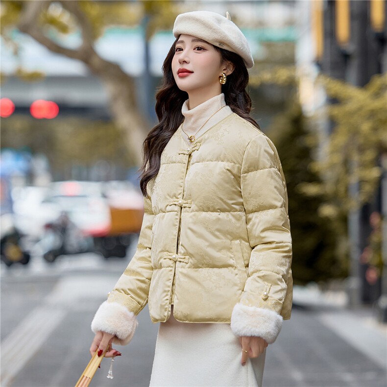 2025年冬季新款新中式羽绒服水貂皮草盘扣提花白鸭绒羽绒服外套,女装羽绒服,贝蕾酷儿