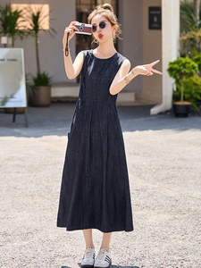 薄款无袖牛仔连衣裙女2025夏季新款高腰显瘦休闲气质A字背心长裙图片
