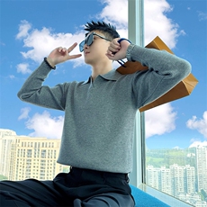 灰色