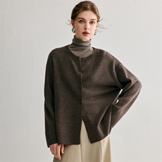 2025年秋季宽松时尚百搭通勤简约休闲羊绒开衫，女装羊绒衫，雪山红莲