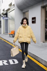 新款羽绒服图片
