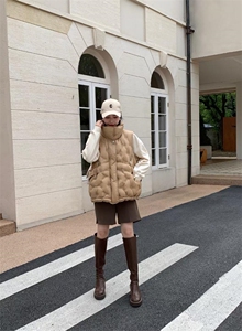 羽绒马甲女2022秋冬新款加厚保暖连帽马夹外穿坎肩图片