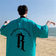湖绿色